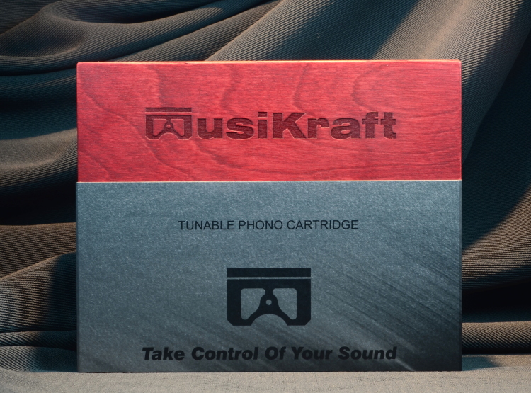 Audio MusiKraft Closed Nitro Jewelbox Flat